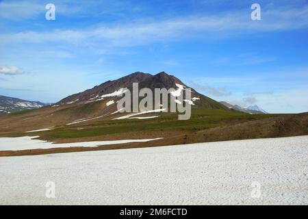 Wanderung zum Vulkan Mutnovsky Stockfoto