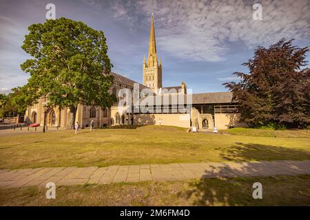 Norwich - 22 2022. Mai: Kathedrale von Norwich in Norfolk, England. Stockfoto