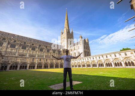 Norwich - 22 2022. Mai: Kathedrale von Norwich in Norfolk, England. Stockfoto