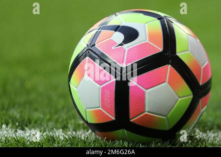 Nike Offizieller Matchball - England gegen Litauen, FIFA 2018 Weltmeisterschaft Qualifying Group F, Wembley Stadium, London - 26. März 2017. Stockfoto