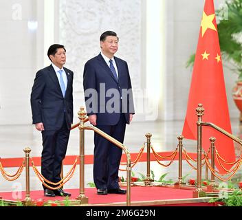 Peking, China. 4. Januar 2023. Der chinesische Präsident Xi Jinping veranstaltet eine Begrüßungszeremonie für den philippinischen Präsidenten Ferdinand Romualdez Marcos Jr. vor den Gesprächen in der Großen Halle des Volkes in Peking, Hauptstadt von China, am 4. Januar 2023. Kredit: Yue Yuewei/Xinhua/Alamy Live News Stockfoto