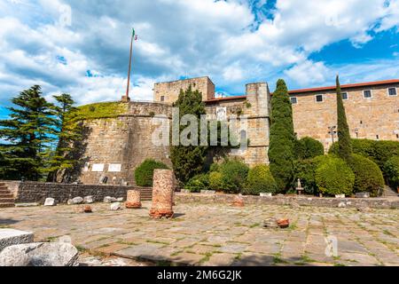 Das Schloss von San Giusto in Triest. Italien Stockfoto