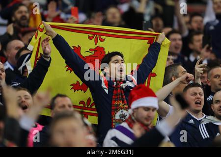 Schottland-Fans während des Spiels – England gegen Schottland, FIFA-Weltmeisterschaft 2018 Qualifying Group F, Wembley Stadium, London – 11. November 2016. Stockfoto