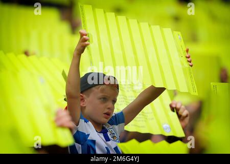 Ein junger Huddersfield Town Fan während des Spiels - Huddersfield Town gegen Reading, Sky Bet Championship Play-Off Final, Wembley Stadium, London - 29. Mai 2017. Stockfoto