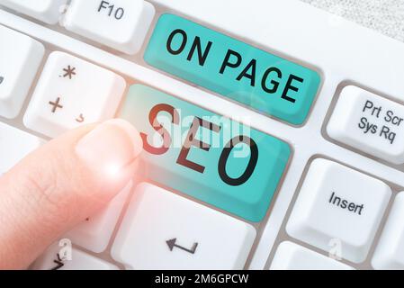 Die konzeptionelle Beschriftung auf Seite Seo, Word Writed on ermöglicht Benutzern, jederzeit Cloud-Ressourcen bereitzustellen Stockfoto