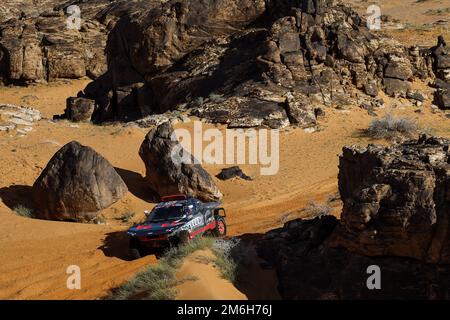 204 PETERHANSEL Stephane (Fra), BOULANGER Edouard (Fra), Team Audi Sport, Audi RS Q e-tron E2, Auto, Action während der Phase 4 des Dakar 2023 um Hail, am 4. Januar 2023 in Hail, Saudi-Arabien - Foto: Julien Delfosse/DPPI/LiveMedia Stockfoto