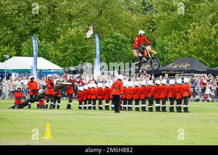 IMPS Motorcycle Display Team in Aktion beim Armed Forces Day 2019, Salisbury - Hudson's Field, 30. Juni 2019 Stockfoto