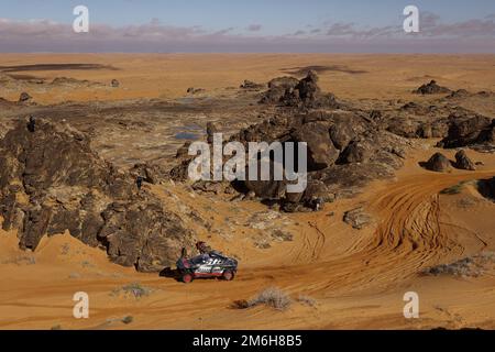 204 PETERHANSEL Stephane (Fra), BOULANGER Edouard (Fra), Team Audi Sport, Audi RS Q e-tron E2, Auto, Action während der Phase 4 des Dakar 2023 um Hail, am 4. Januar 2023 in Hail, Saudi-Arabien - Foto: Julien Delfosse/DPPI/LiveMedia Stockfoto