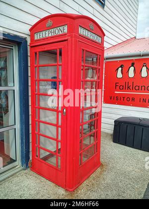 Port stanley falkland Island, Hafen Port stanley, rote Telefonzelle, willkommen auf falkland Island, falkland Tourist einladendes Center Stockfoto