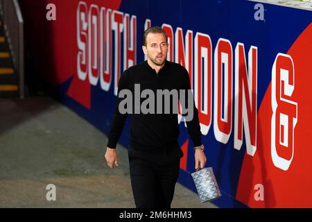 Harry Kane von Tottenham Hotspur kommt im Stadion vor dem Spiel der Premier League im Selhurst Park in London an. Bilddatum: Mittwoch, 4. Januar 2023. Stockfoto