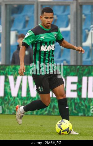 Reggio Emilia, Italien. 04. Januar 2023. Rogerio (Sassuolo) während des Spiels US Sassuolo gegen UC Sampdoria, italienisches Fußballspiel Serie A in Reggio Emilia, Italien, Januar 04 2023 Kredit: Independent Photo Agency/Alamy Live News Stockfoto