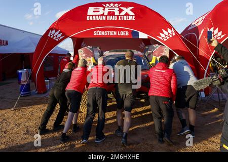201 LOEB Sebastien (Fra), LURQUIN Fabian (Bel), Bahrain RAID Extreme, BRX, Prodrive Hunter, Auto, FIA W2RC, Action during the Stage 4 of the Dakar 2023 around Hail, on January 4., 2023 in Hail, Saudi Arabia - Foto: Julien Delfosse/DPPI/LiveMedia Stockfoto