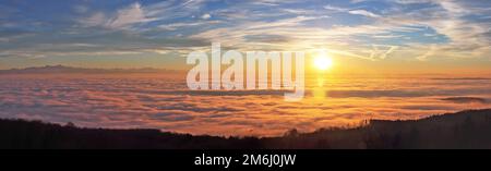 Sonnenuntergang über dem Bodensee Stockfoto