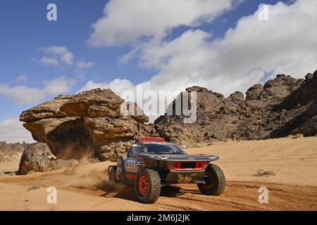 204 PETERHANSEL Stephane (Fra), BOULANGER Edouard (Fra), Team Audi Sport, Audi RS Q e-tron E2, Auto, Action während der Phase 4 des Dakar 2023 um Hail, am 4. Januar 2023 in Hail, Saudi-Arabien - Foto: Gigi Soldano /DPPI/LiveMedia Stockfoto