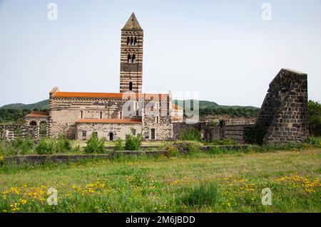 Die Basilika der Heiligen Dreifaltigkeit von Saccargia Stockfoto