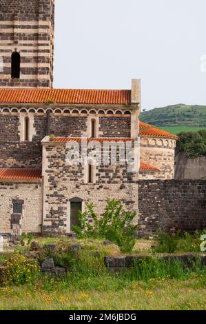 Die Basilika der Heiligen Dreifaltigkeit von Saccargia Stockfoto