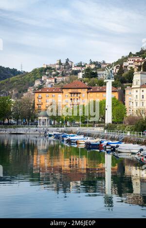 RIJEKA, KROATIEN kleine Boote am Mrtvi-Kanal in Rijeka, Kroat Stockfoto