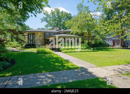 Das Walter Davidson House, ein Beispiel für die Prairie-Architektur von Frank Lloyd Wright in Buffalo, liegt in der Nähe des berühmteren Martin House Komplexes. Stockfoto