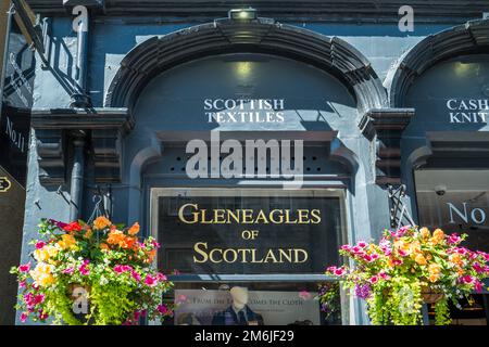 Scottish Textiles Store auf der Royal Mile in der Altstadt von Edinburgh, Schottland Stockfoto