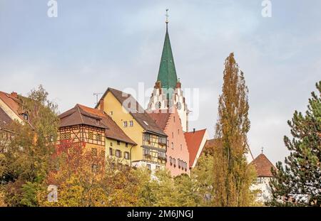 Altstadt Engen mit Stadtkirche Himmelfahrt der Jungfrau Maria Stockfoto