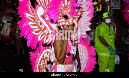 Neujahrstag Junkanoo 2023 Street Parade Celebration am 1. 2023. Januar in Nassau Bahamas Stockfoto