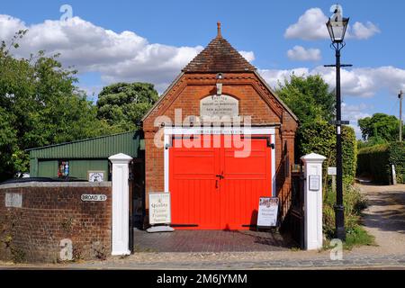 Alresford: Die alte Feuerwache, die 1831 in New Alresford, einer kleinen Stadt oder einem Dorf in Hampshire, England, erbaut wurde Stockfoto