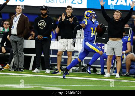 INGLEWOOD, CA - DEZEMBER 25: Los Angeles Rams Cornerback Cobie Durant (14) wird während 84 der Denver Broncos vs Stockfoto