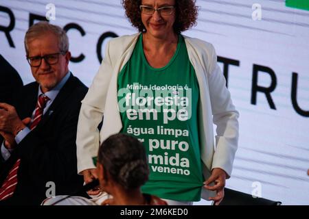 Brasilia, Brasilien. 04. Januar 2023. DF - Brasilia - 01/04/2023 - BRASILIA, BESITZ VON MARINA SILVA - Stellvertretende Bundesministerin Marina Silva während der Einweihungszeremonie als Umweltministerin, die am Mittwoch (3) im Planalto-Palast stattfand. Foto: Scarlett Rocha/AGIF/Sipa USA Guthaben: SIPA USA/Alamy Live News Stockfoto