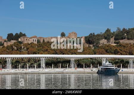 El Palmeral de las Sorpresas und Schloss Alcazaba, Malaga, Spanien, Europa Stockfoto