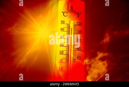 Thermometer über 38 Grad Hitzewelle Stockfoto