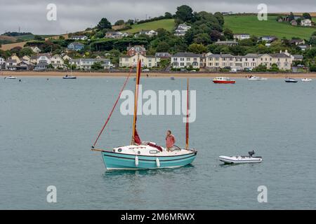 APPLEDORE, DEVON/UK - 14. AUGUST : Segeln in der Torridge und Taw Mündung in Devon am 14. August 2013. Nicht identifizierte Personen. Stockfoto