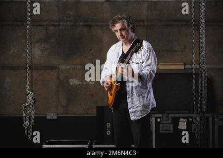 Jakko Jakszyk fotografiert in Elstree Studios, London. Stockfoto