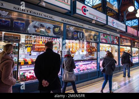 Die große Markthalle in Budapest, Ungarn, Europa Stockfoto