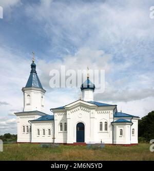 Orthodoxe Kirche St. Nicholas der Wunderarbeiter im Dorf KalinovÐ¾e Stockfoto