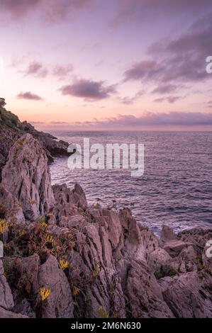 Seascape um Cap Ferrat an der französischen Riviera Stockfoto