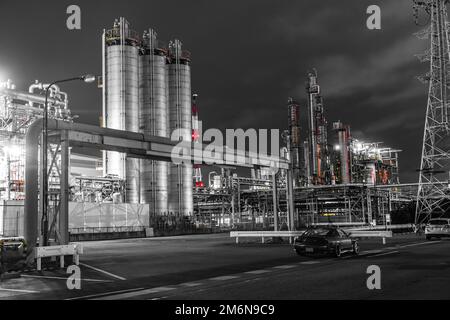 Fabrikansicht der Keihin-Region bei Nacht Stockfoto