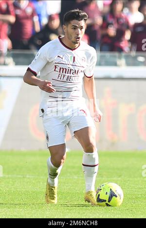 4. Januar 2023, Salerno, Italien: Brahim Diaz von AC Mailand in Aktion während des Spiels der Serie A zwischen US Salernitana 1919 und AC Mailand am 4. Januar 2023 im Stadio Arechi in Salerno, italien (Bild: © Agostino Gemito/Pacific Press via ZUMA Press Wire) Stockfoto