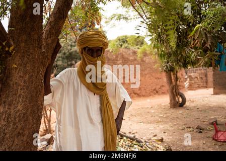 Nicolas Remene / Le Pictorium - Mali: Das anti-französische Gefühl - 16/3/2022 - Mali / Bamako Viertel / Bamako - AlHousseini ist ein Handwerker, Maker Stockfoto