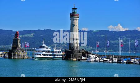 Hafeneingang von Lindau am Bodensee, Bayern, Deutschland Stockfoto