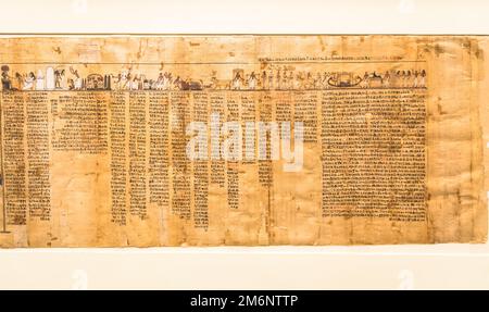 Altägyptischer Papyrus mit Hieroglyphen. Antikes Manuskript. Stockfoto