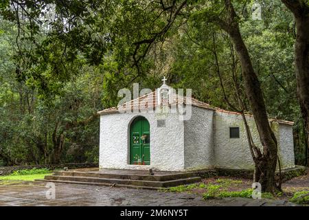 Die Kapelle Ermita de Lourdes, El Cedro, Nationalpark Garajonay, Insel La Gomera, Kanarische Inseln, Spanien | Kapelle unserer Lieben Frau von Lourdes, El CED Stockfoto