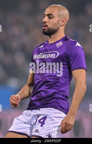 Florenz, Italien. 04. Januar 2023. Sofyan Amrabat (ACF Fiorentina) beim ACF Fiorentina vs AC Monza, italienisches Fußballspiel Serie A in Florenz, Italien, Januar 04 2023 Kredit: Independent Photo Agency/Alamy Live News Stockfoto