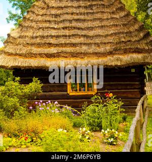 Wunderschöne Herbstlandschaften in Subkarpathien. Stockfoto