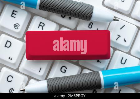 Herunterladen Von Online-Dateidaten, Hochladen Von Programmiercodes, Chatten, Browsing-Aktivitäten, Informationssammlung, Computergerät Stockfoto