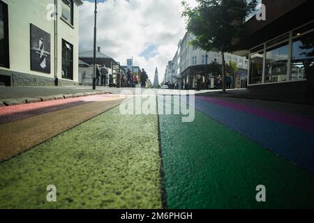 Rainbow Road in Reykjavik, Island Stockfoto