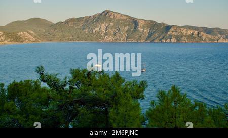 Treffpunkt der Ägäis und des Mittelmeers; Dalyan. Der Strand von Iztuzu, das Laichgebiet der Caretta-Caretta-Schildkröten. Dalyan Delta, berühmt für Stockfoto