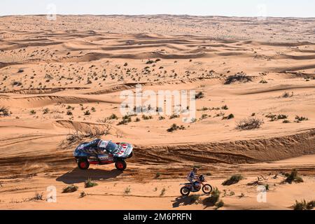 204 PETERHANSEL Stéphane (Fra), BOULANGER Edouard (Fra), Team Audi Sport, Audi RS Q e-tron E2, Auto, Action während der Stufe 5 des Dakar 2023 rund um Hail, am 5. Januar 2023 in Haika, Saudi-Arabien - Foto Eric Vargiolu / DPPI Stockfoto