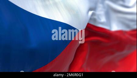 Nahaufnahme der tschechischen Nationalflagge, die im Wind winkt Stockfoto