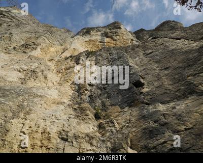 Der Bismantova-Stein eine Felsformation in den toskanisch-emilischen Apenninen (Italien) Stockfoto