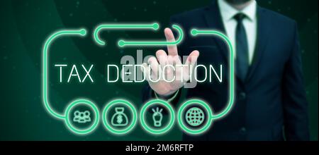 Text mit Abzug für Inspirationssteuer. Konzept - Bedeutung des Betrags, der vor der Berechnung der Steuerschulden vom Einkommen abgezogen wird Stockfoto